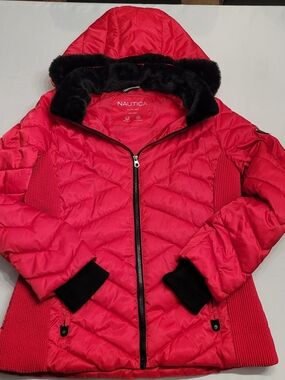 Nautica Red Puffer Jacket Faux Fur Hood Women’s Large